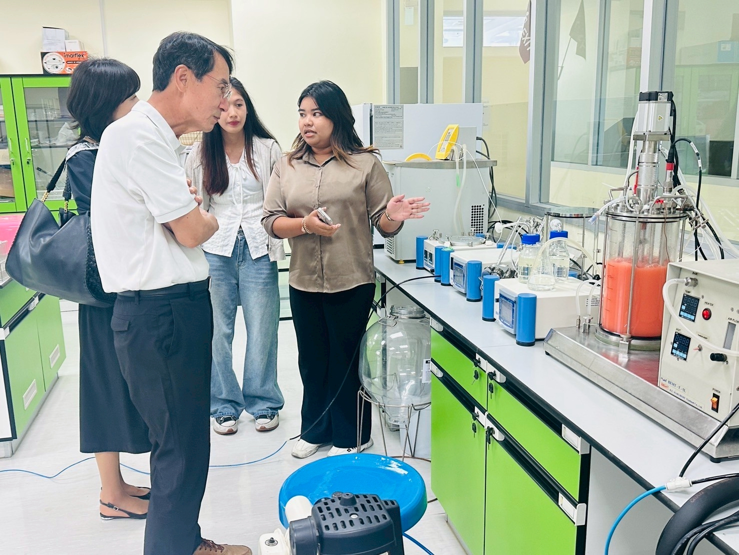 เสริมความร่วมมือวิจัยไทย-เกาหลี คณะวิทยาศาสตร์ประยุกต์ มจพ. จัดบรรยายพิเศษและเยี่ยมชมศูนย์วิจัย